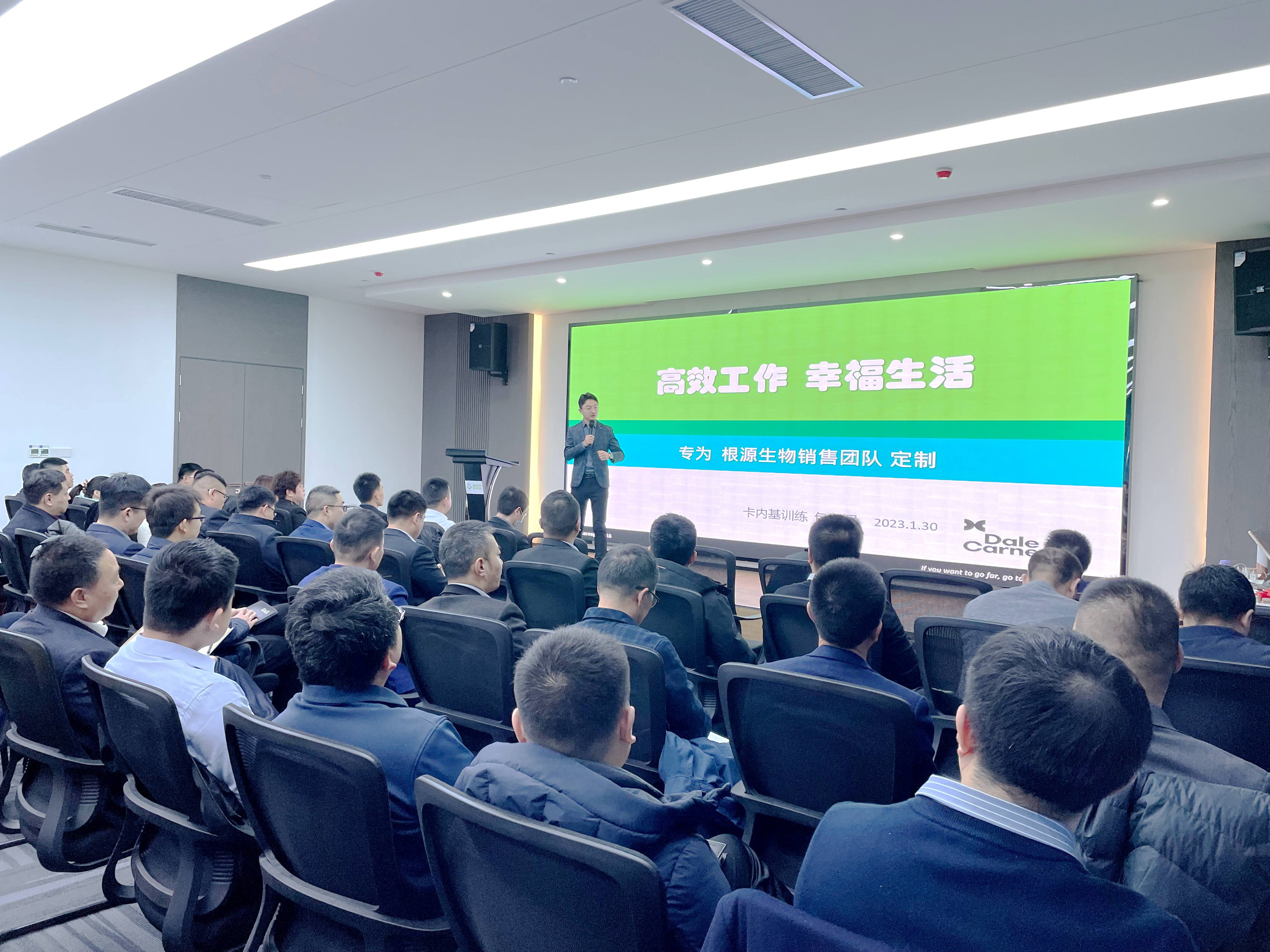 1678772064281234.jpg 主持人_副本.jpg